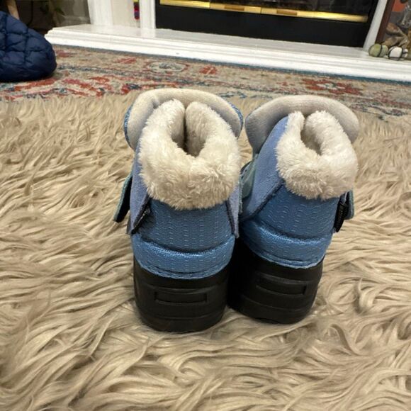 The North face toddler snow boots size 9 - Picture 3 of 8